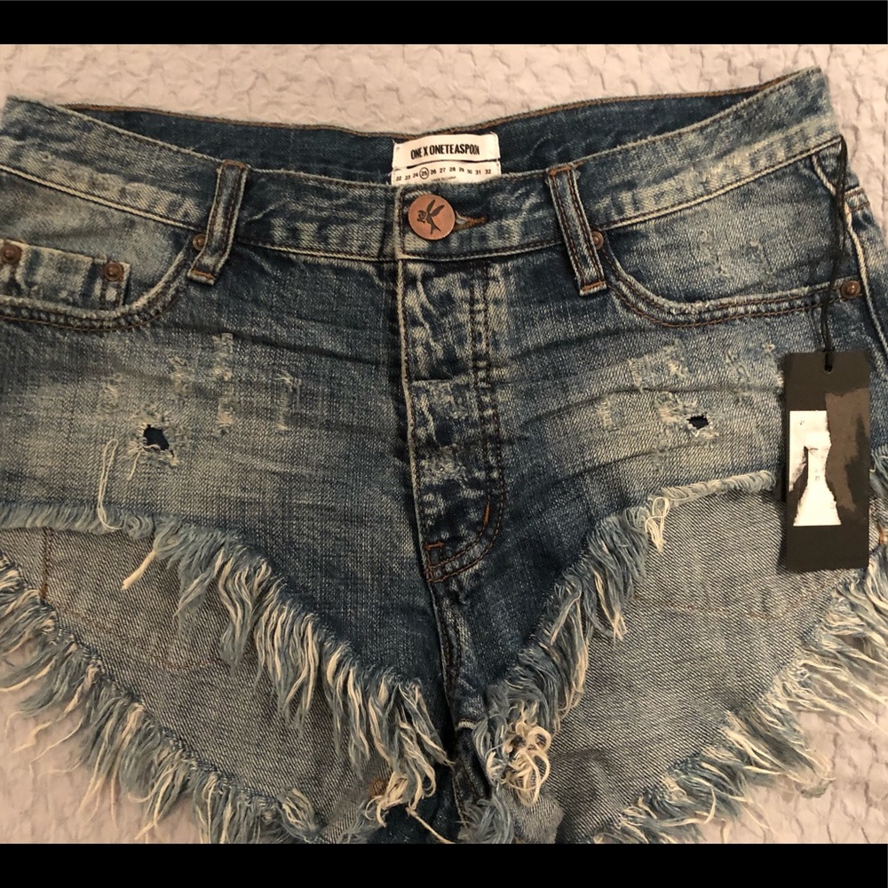 NWT One Teaspoon Rollers Shorts Size 25